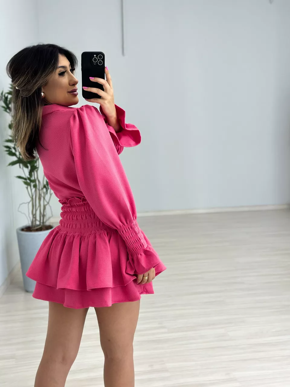 CONJUNTO SAIA LASTEX BABADO ROSA