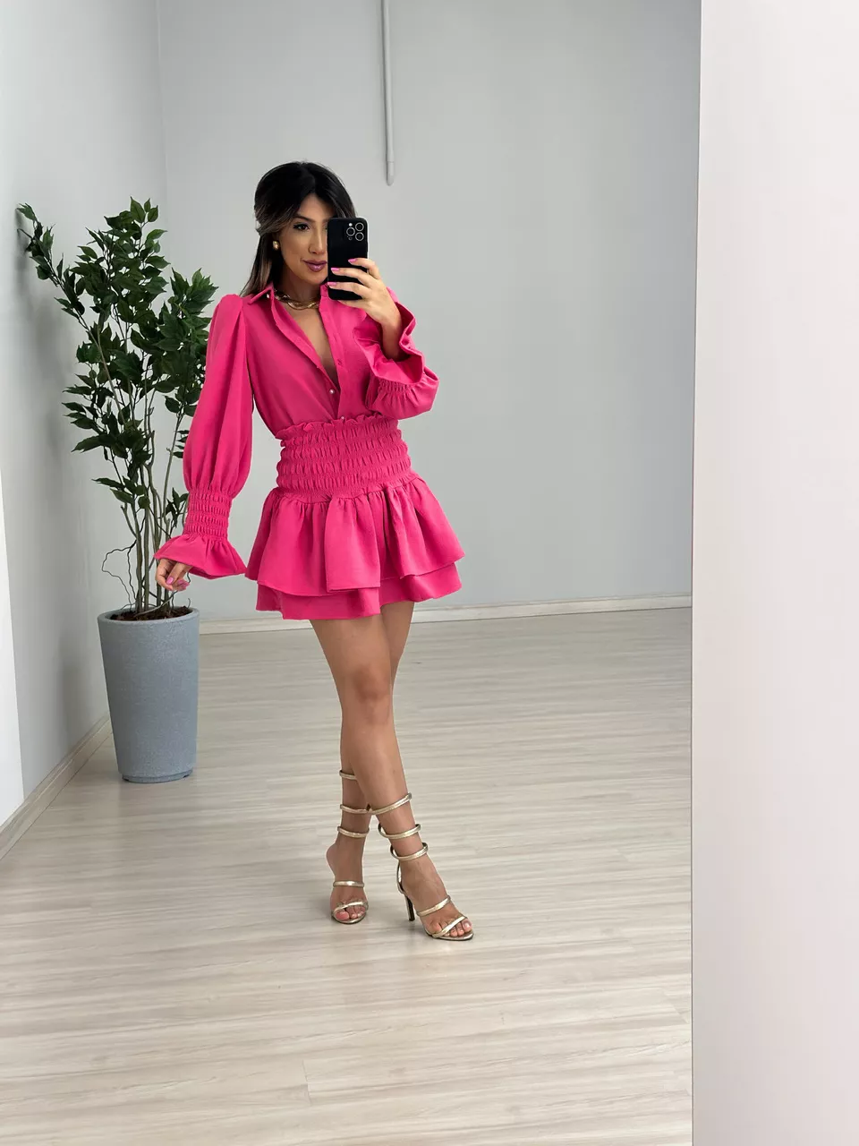 CONJUNTO SAIA LASTEX BABADO ROSA