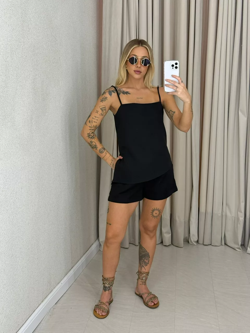 CONJUNTO ROSELI SHORT PRETO