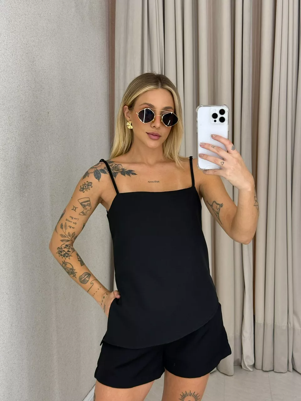 CONJUNTO ROSELI SHORT PRETO