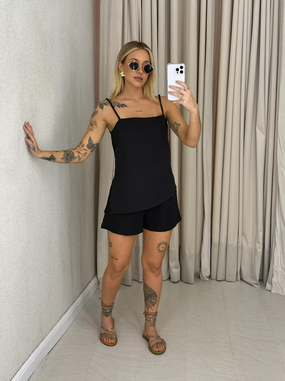 CONJUNTO ROSELI SHORT PRETO