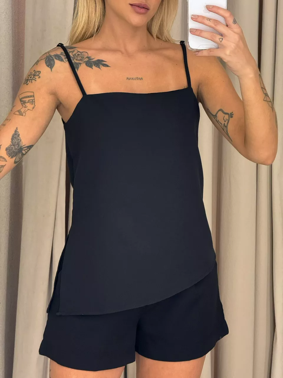 CONJUNTO ROSELI SHORT PRETO