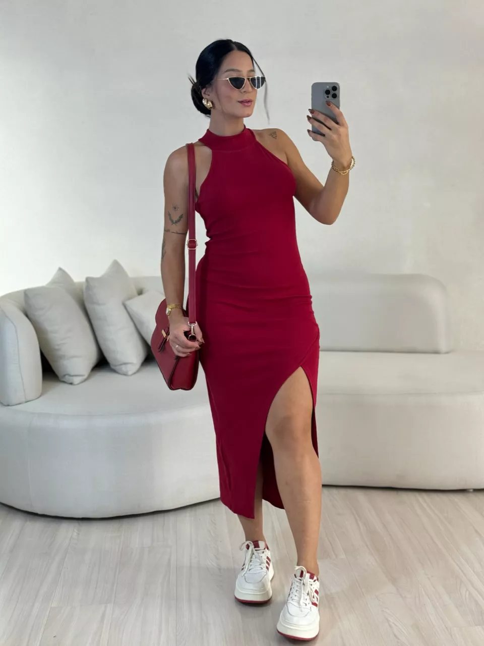 VESTIDO FÁTIMA MIDI FENDA VERMELHO