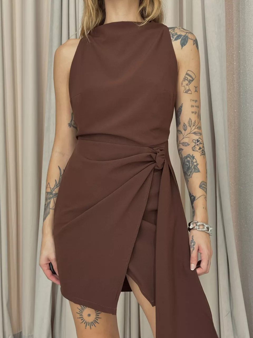VESTIDO LETÍCIA FRENTE ÚNICA MARROM