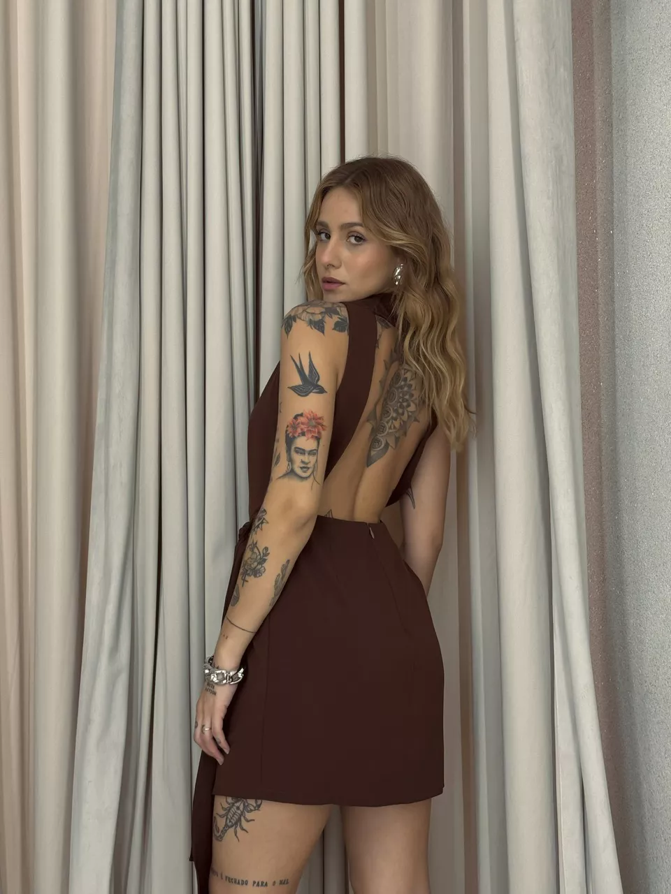 VESTIDO LETÍCIA FRENTE ÚNICA MARROM