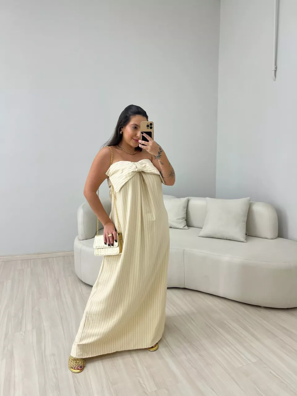 VESTIDO LAÇO RISCA DE GIZ MARFIM