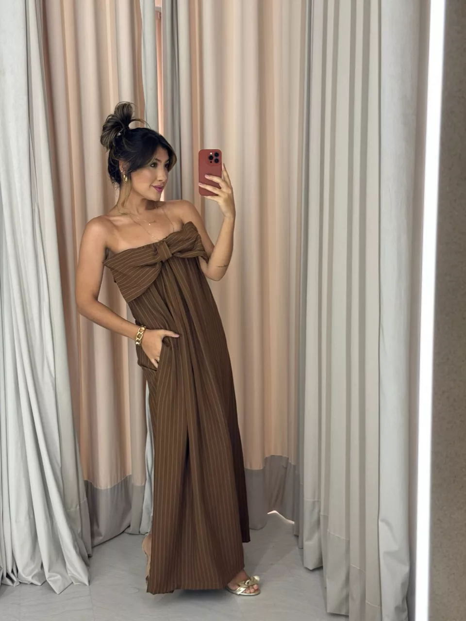 VESTIDO LAÇO RISCA DE GIZ MARROM