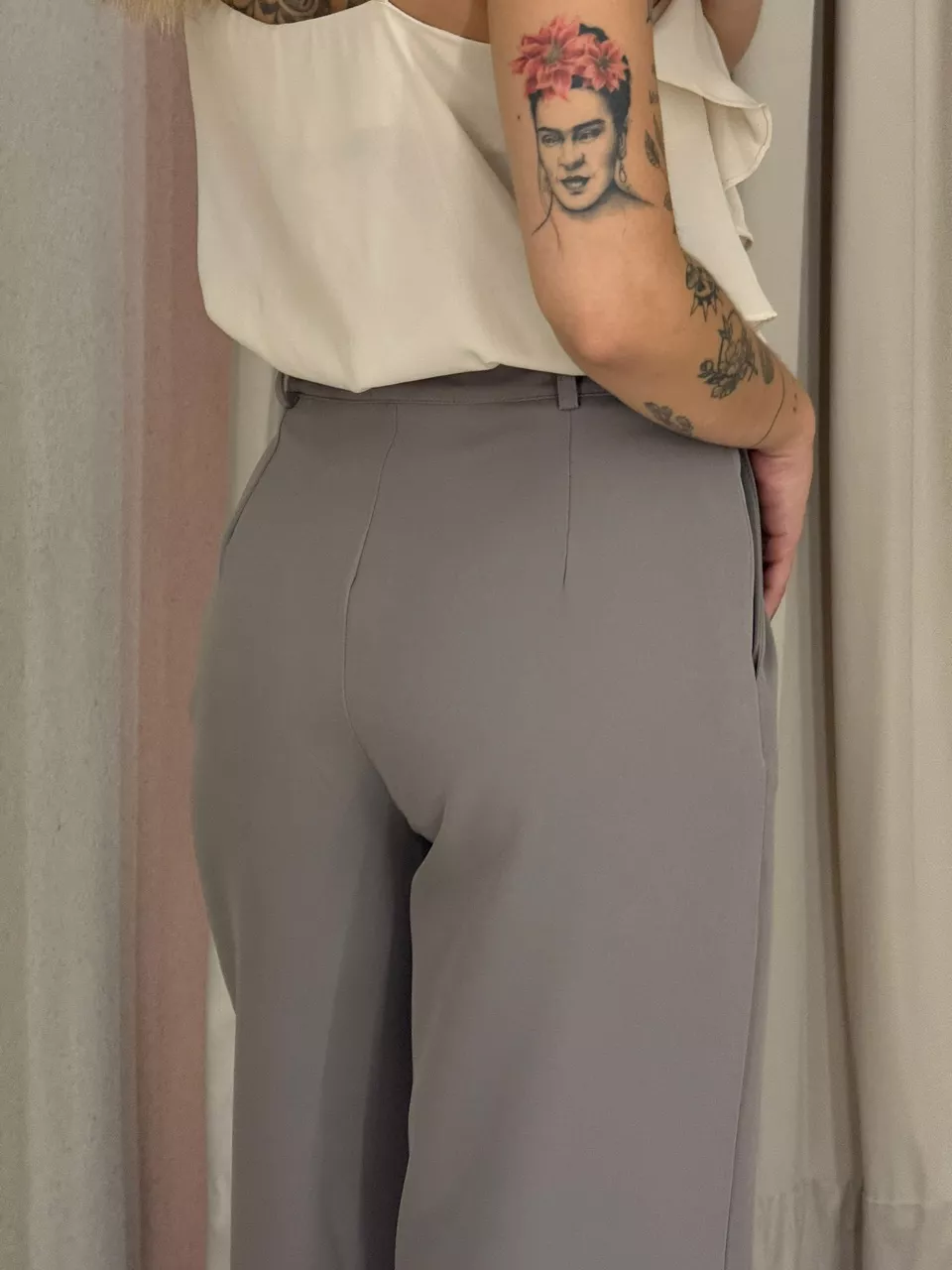 CALÇA MARIA EDUARDA PANTALONA CINZA