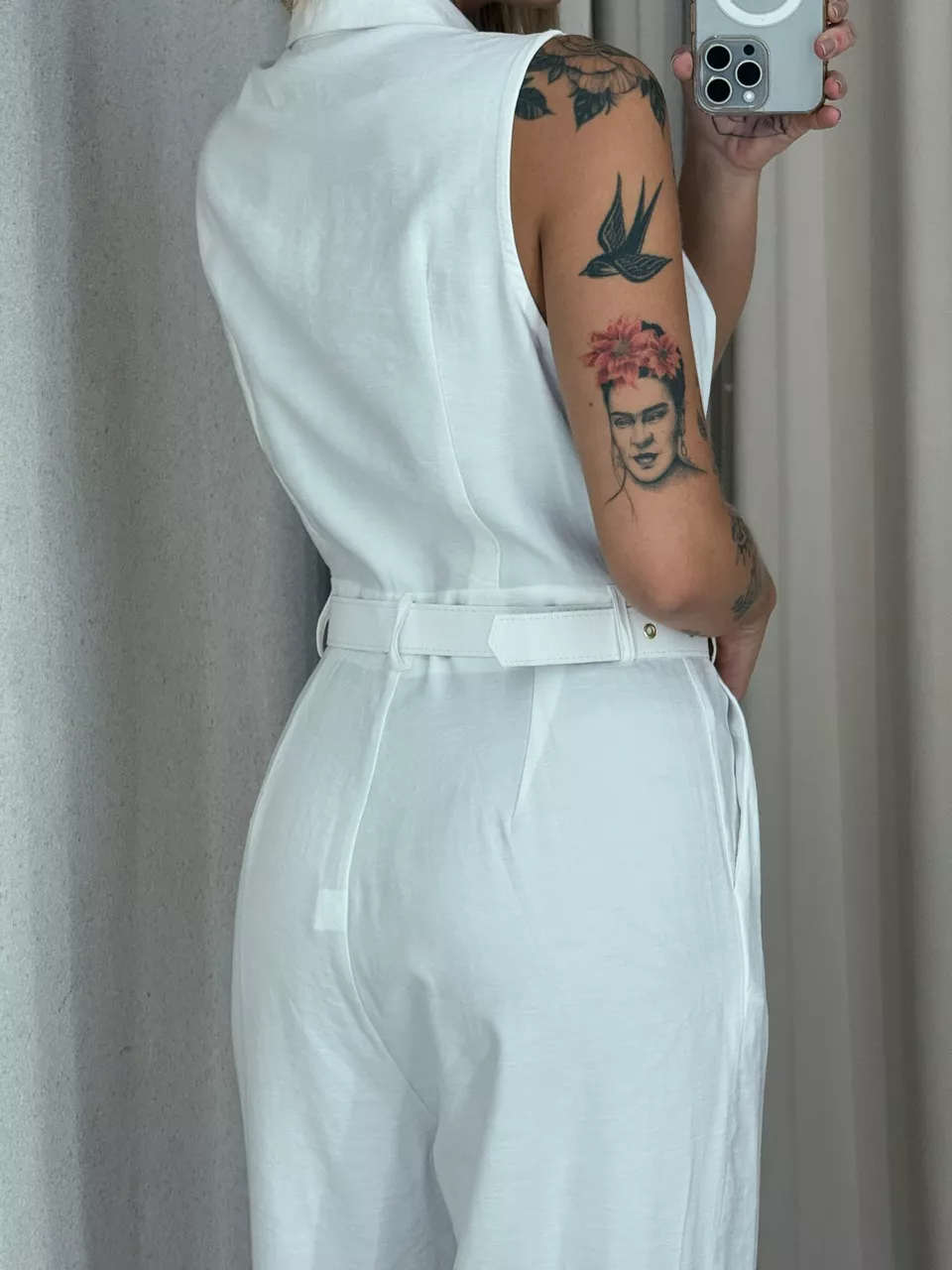 MACACÃO NATASHA CINTO OFF