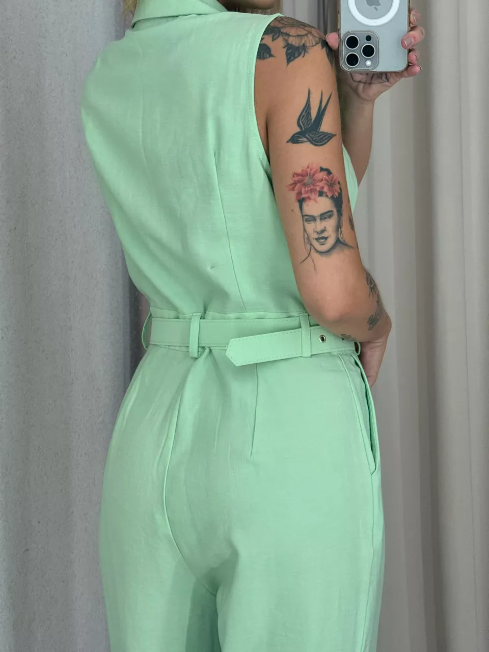 MACACÃO NATASHA CINTO VERDE