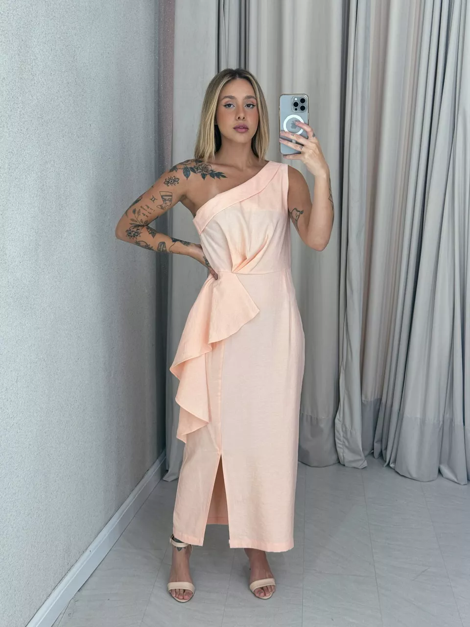 VESTIDO SILVANA NULA MANGA ROSA CLARO - 0059030030 - CAROLLA FERRARO