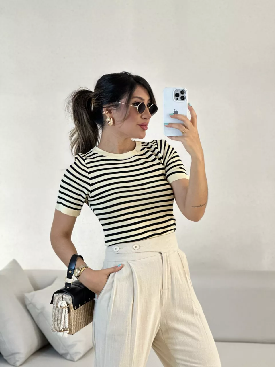 T-SHIRT TRICOT LISTRADA MARFIM/PRETO - 0055910280 - CAROLLA FERRARO