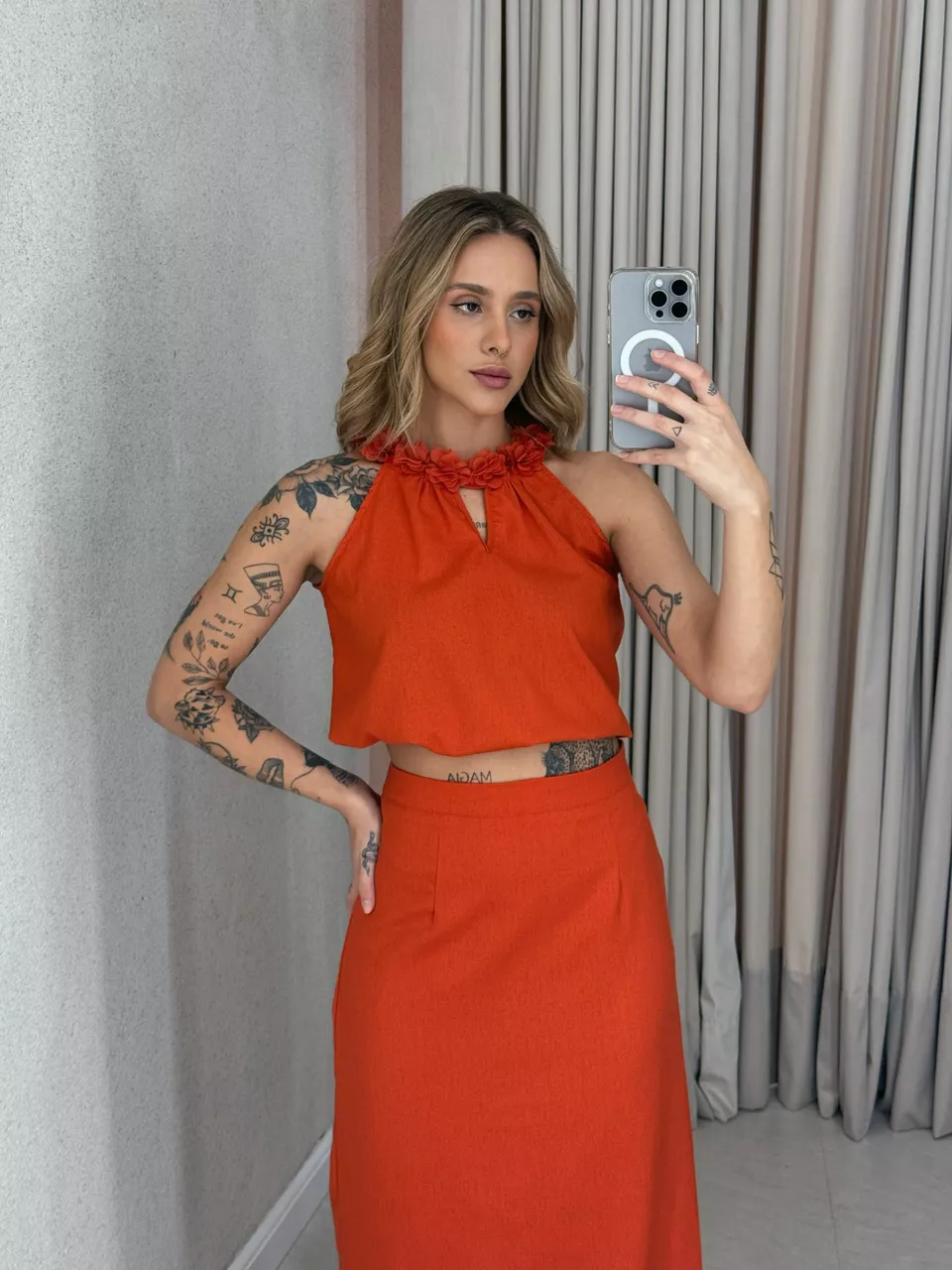 CONJUNTO BETINA SAIA BLUSA FLORES TERRACOTA 