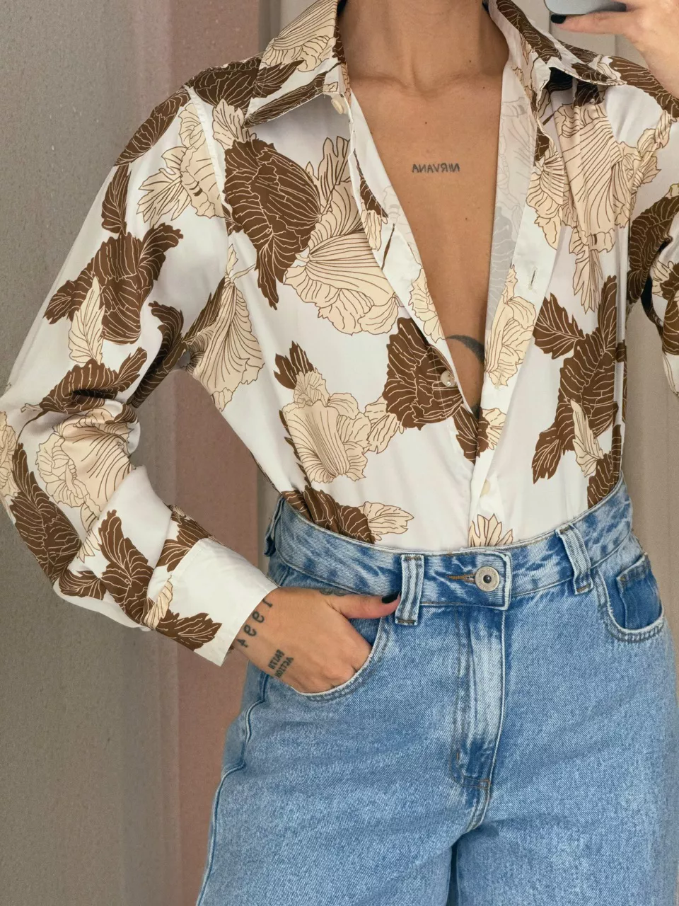 CAMISA CHARLOTE ESTAMPADA MARROM