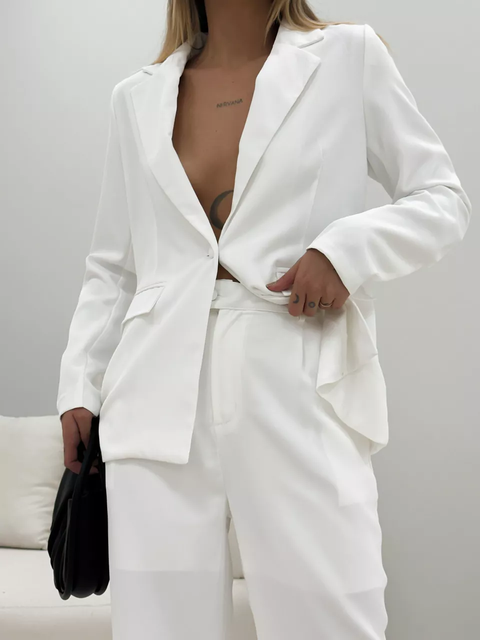 CONJUNTO BLAZER COM CALÇA OFF