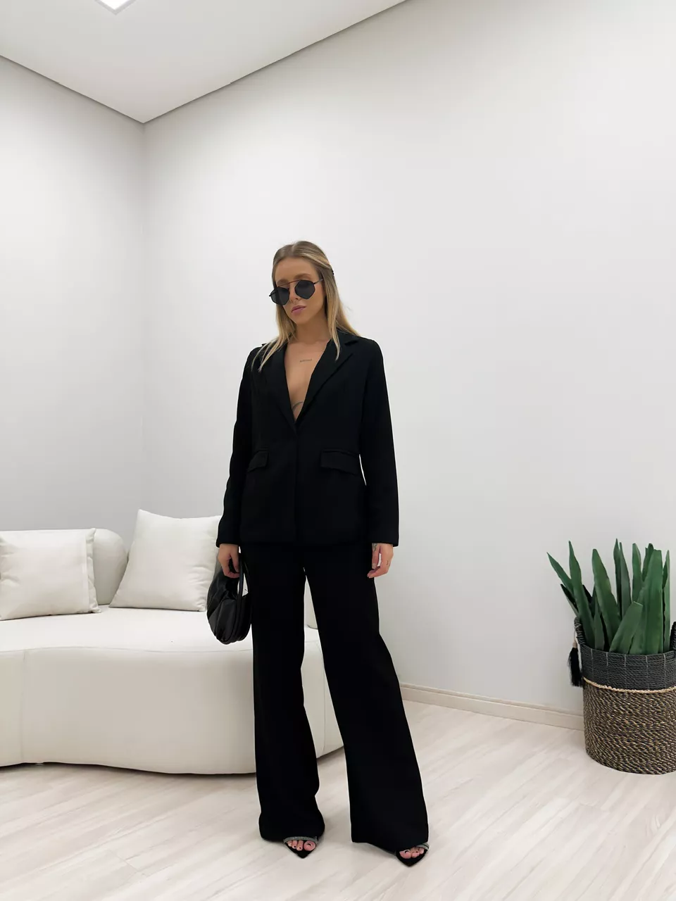 CONJUNTO BLAZER COM CALÇA PRETO