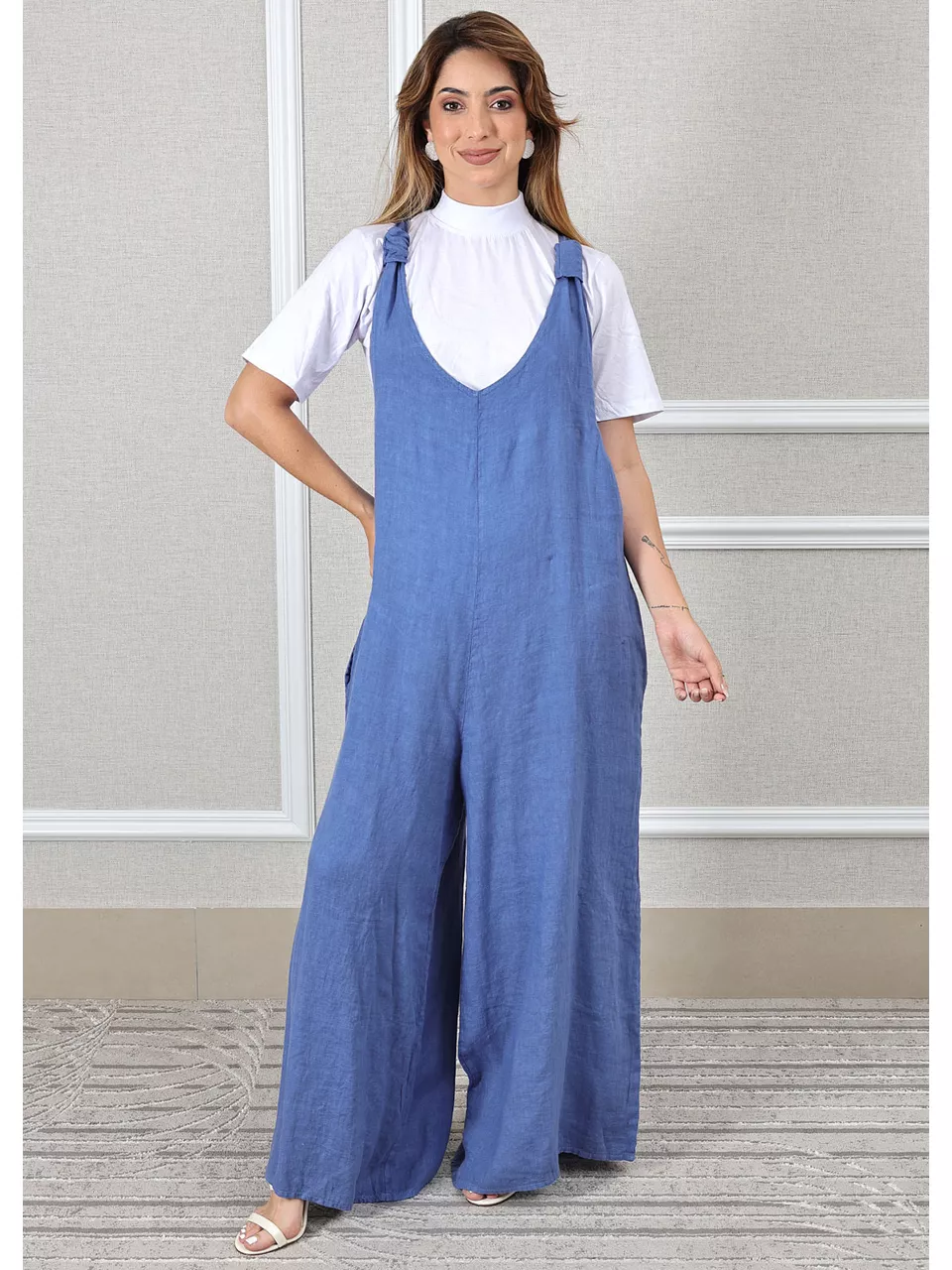 Jardineira Brígida Linho Italiano Azul Jeans 