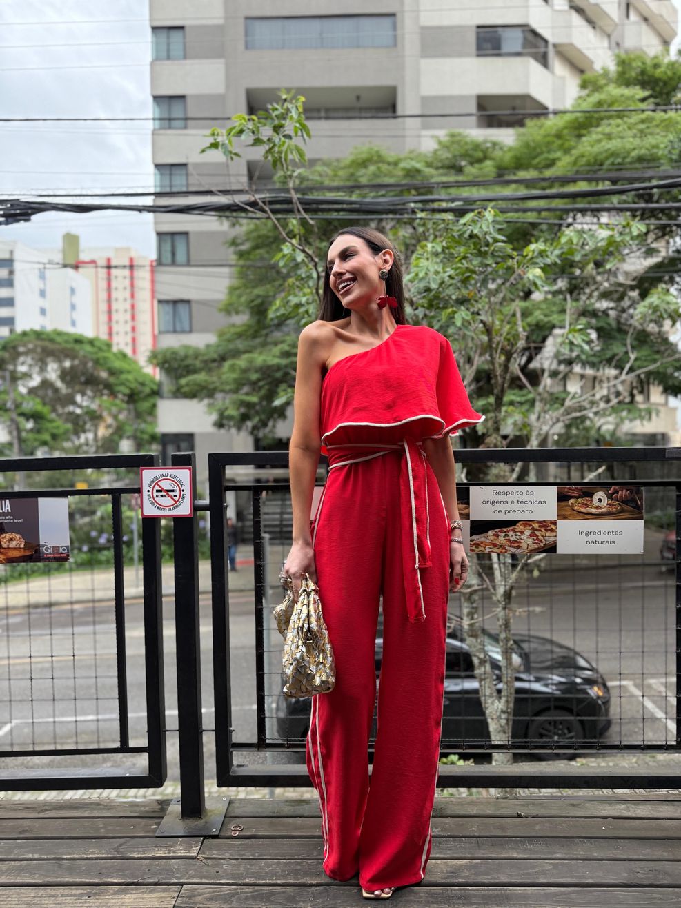 Macacão Um Ombro Só Gisele - Vermelho