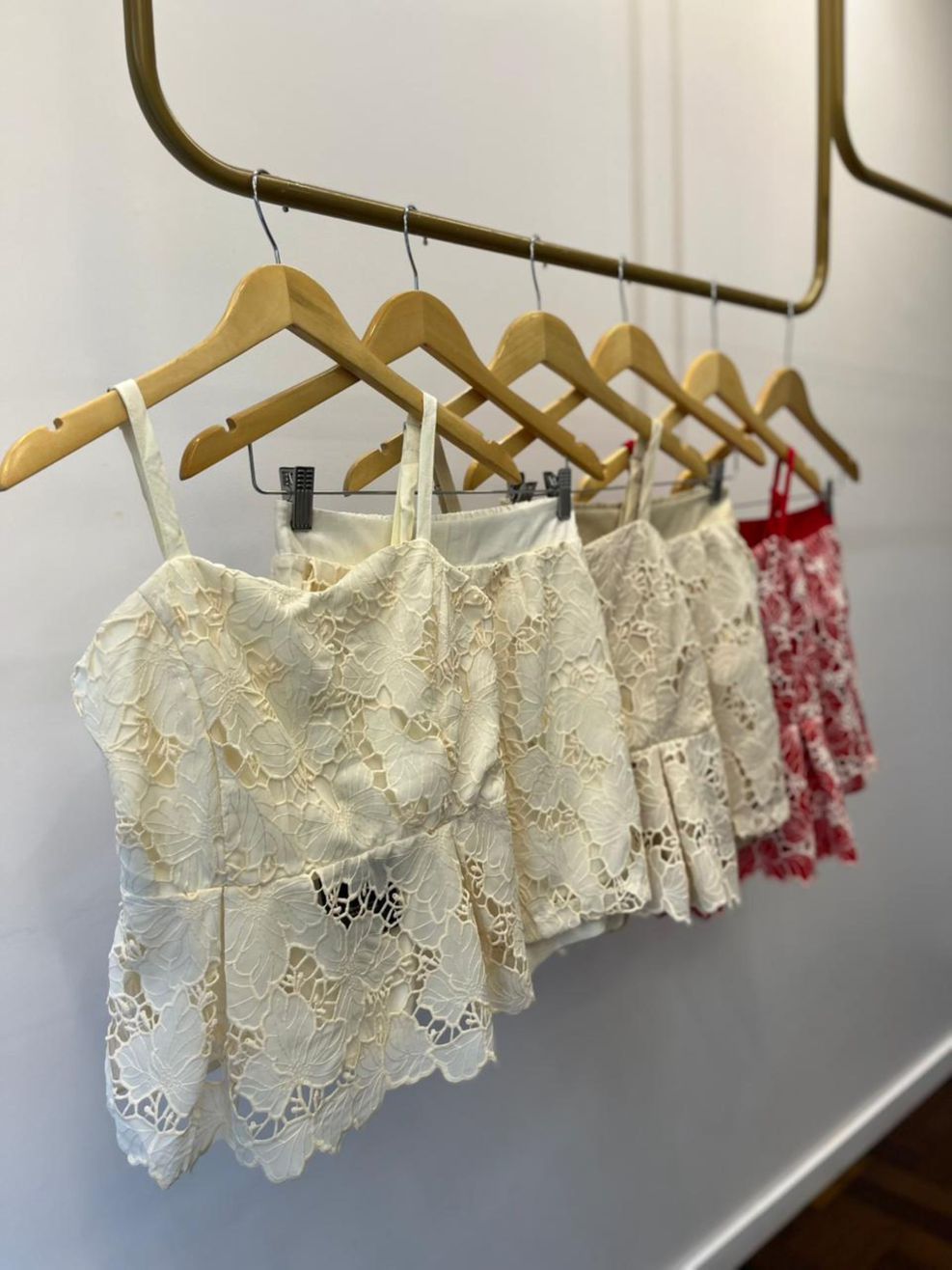 Conjunto Guipir - Bermuda e Peplum - Select Edition - Off White