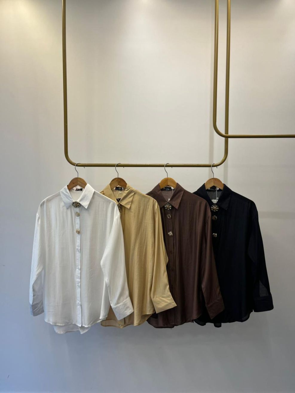 Camisa Botões Especiais - Preta