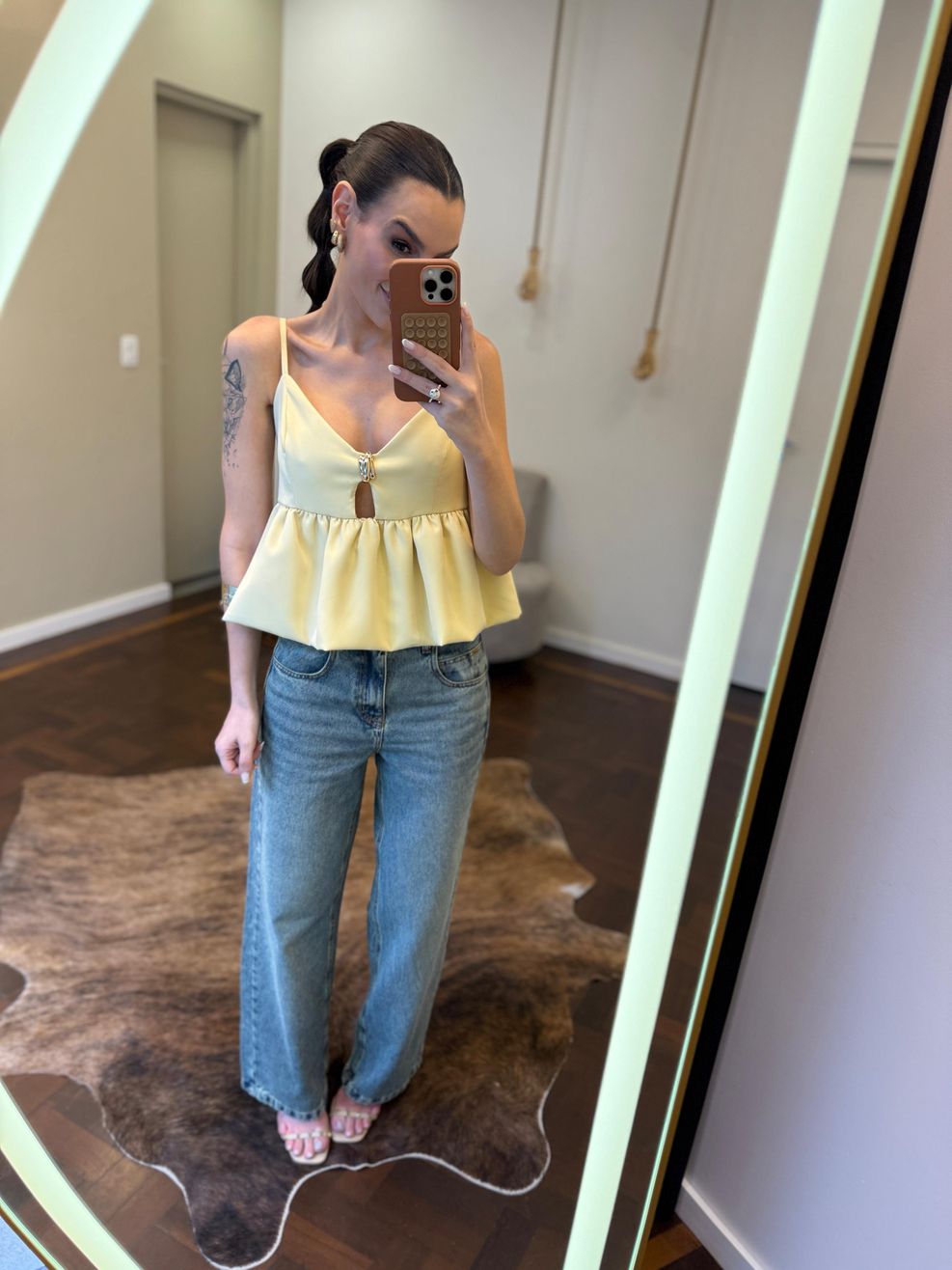 Blusa Heloísa - Alfaiataria Peplum - Amarela Manteiga 