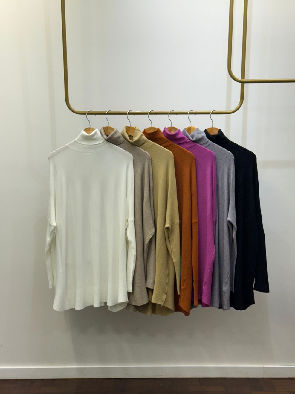 Blusa Ampla Fio Modal de Mangas Mais Justas - Bege