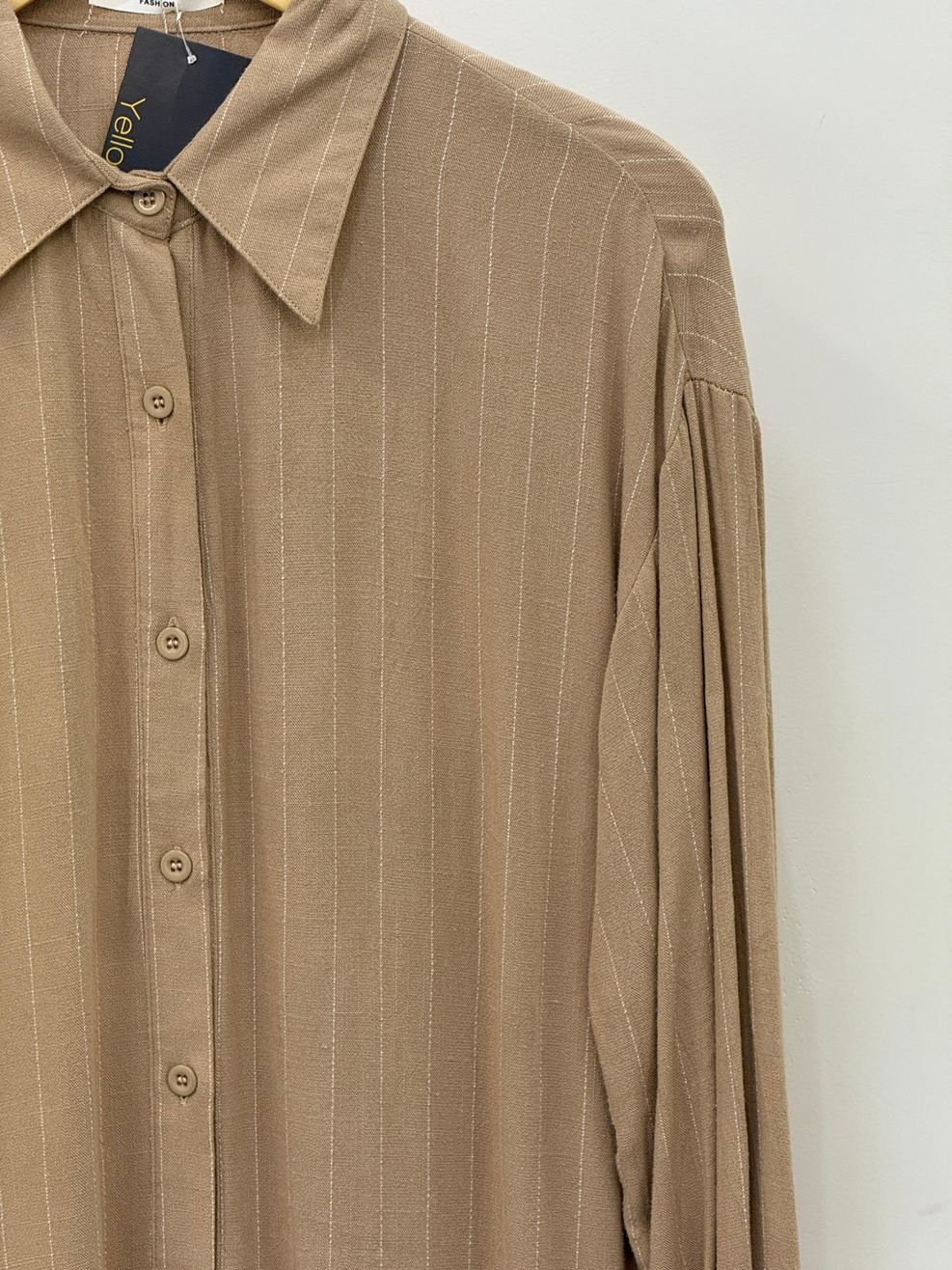 Camisa Linho Misto Risca de Giz - Bege