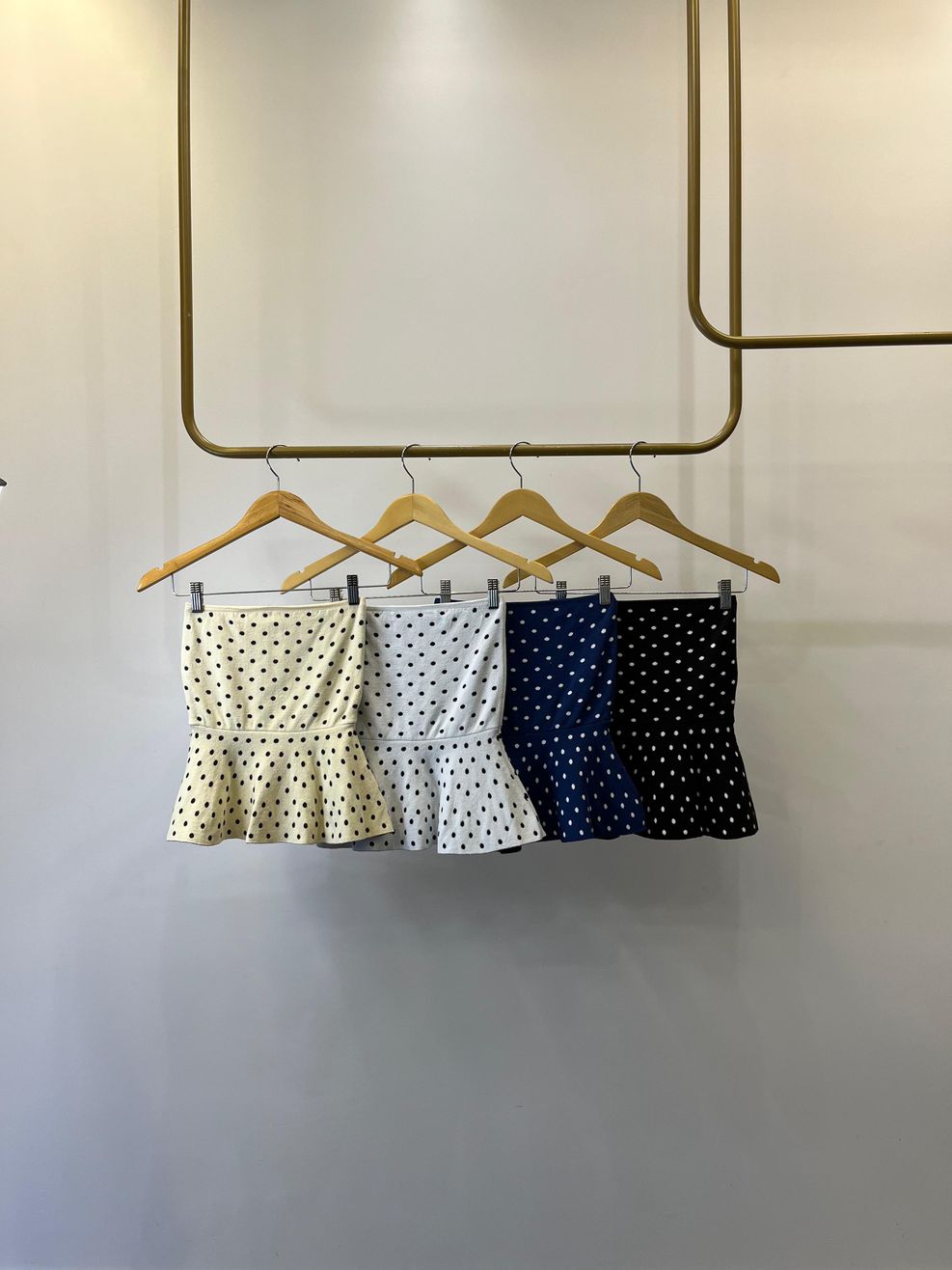 Tomara que Caia Fio Modal Poá - Peplum - Preto com Poá Branco 