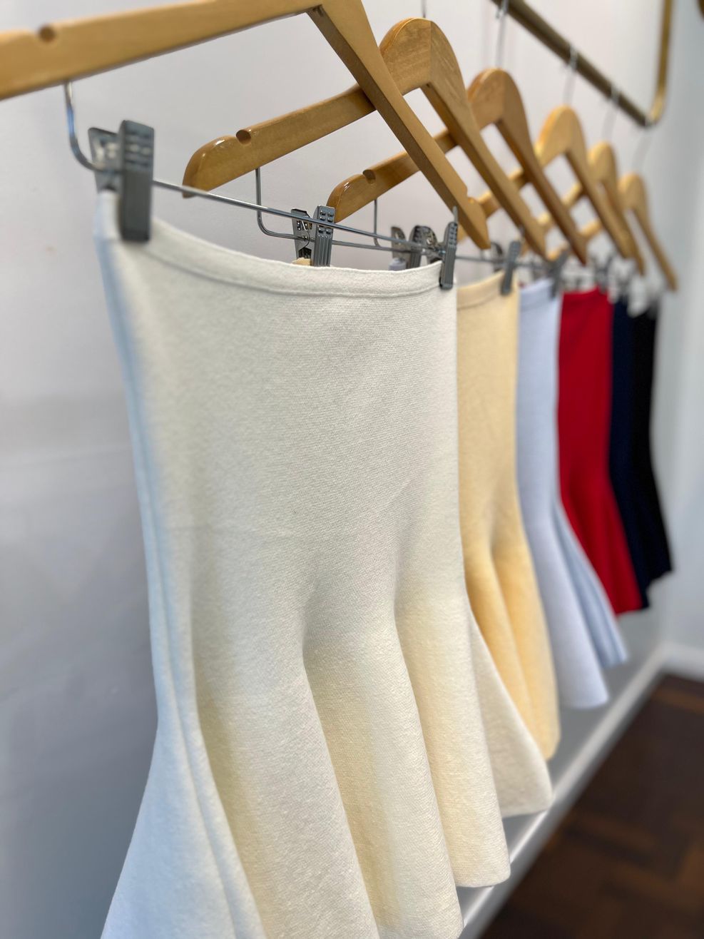 Tomara que Caia Tricot Peplum - Amarelo Manteiga