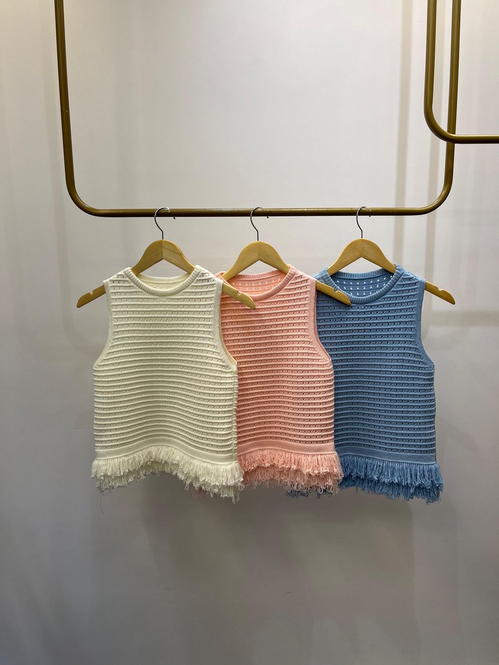 Blusa Tricot Franjas na Barra - Off White 