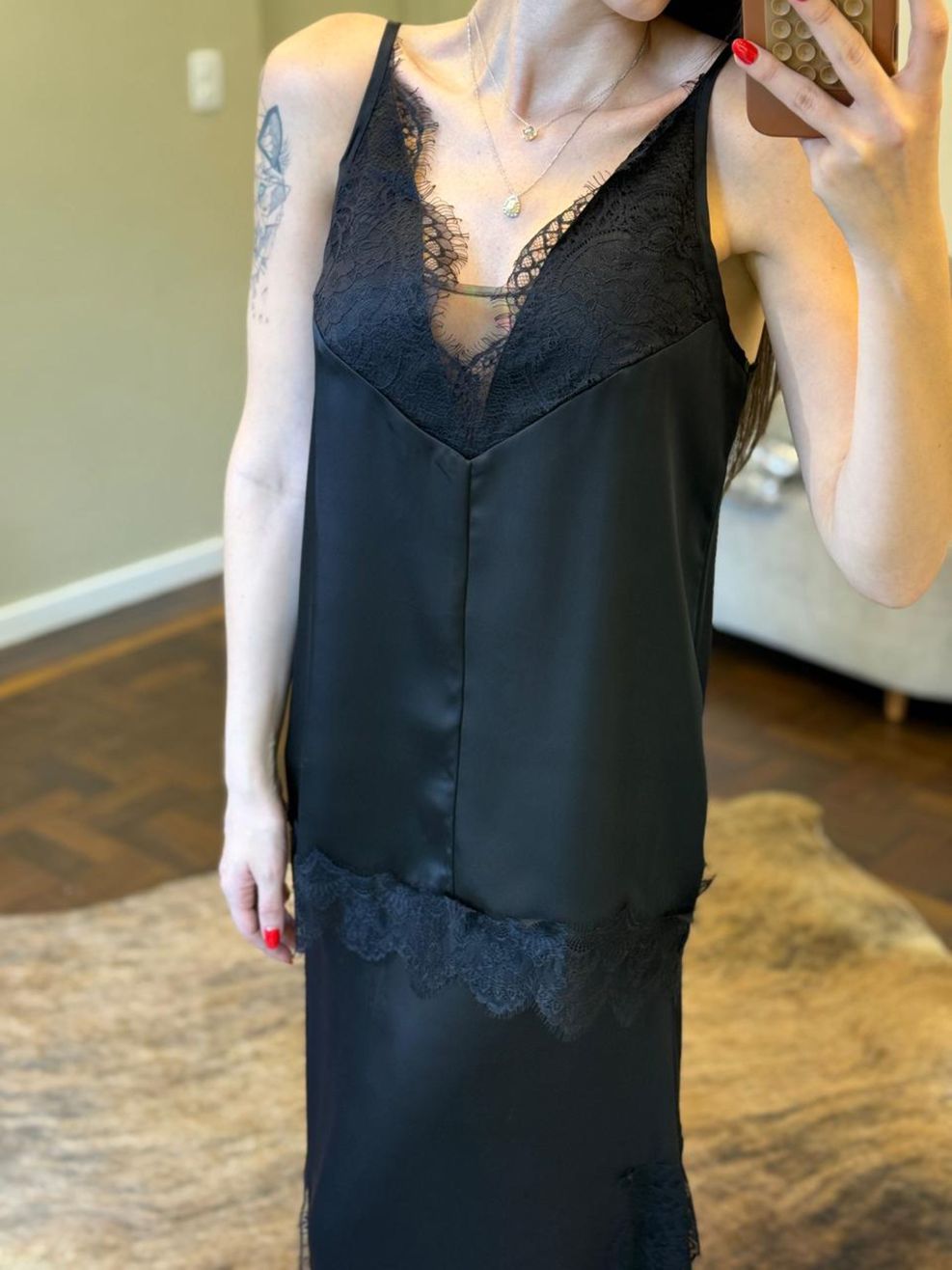 Regata Cetim e Renda Decote V - Off White 