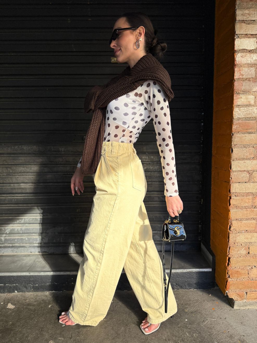 Calça Jeans Pantalona Cós Elástico Atrás - Amarelo 