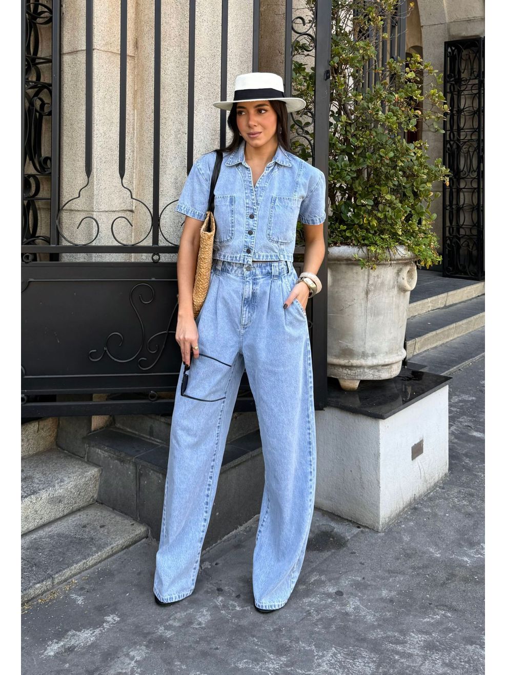 Calça Jeans Pantalona Cós Elástico Atrás - Claro Marmorizado 