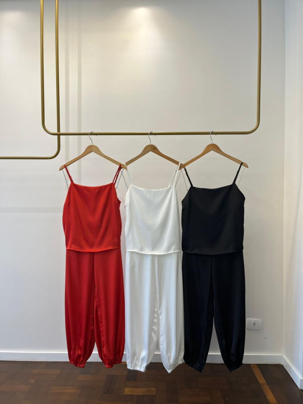 Conjunto Acetinado Betina - Vermelho