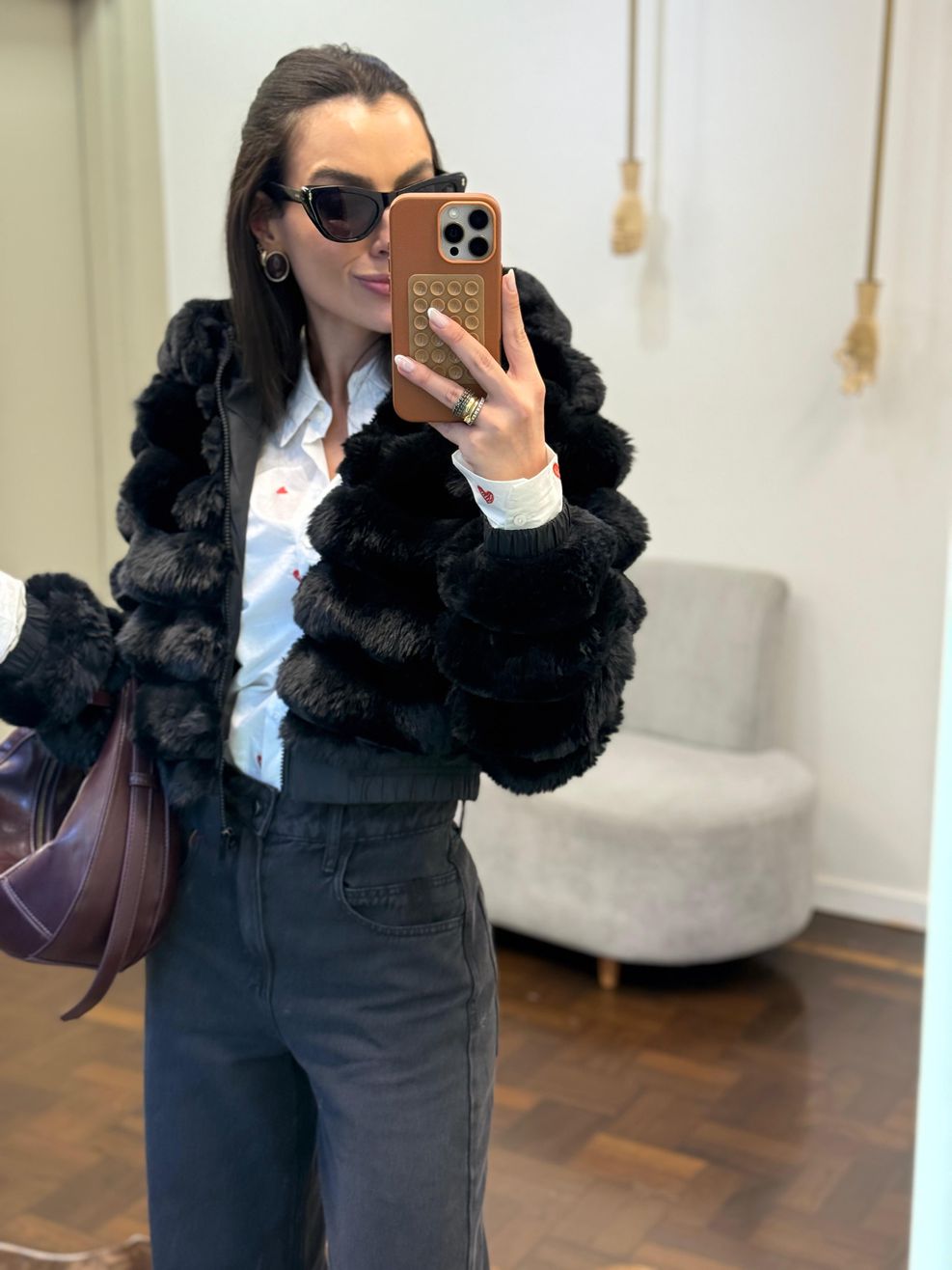 Jaqueta Faux Fur Gomos - Com Capuz e Ribana - Preto 