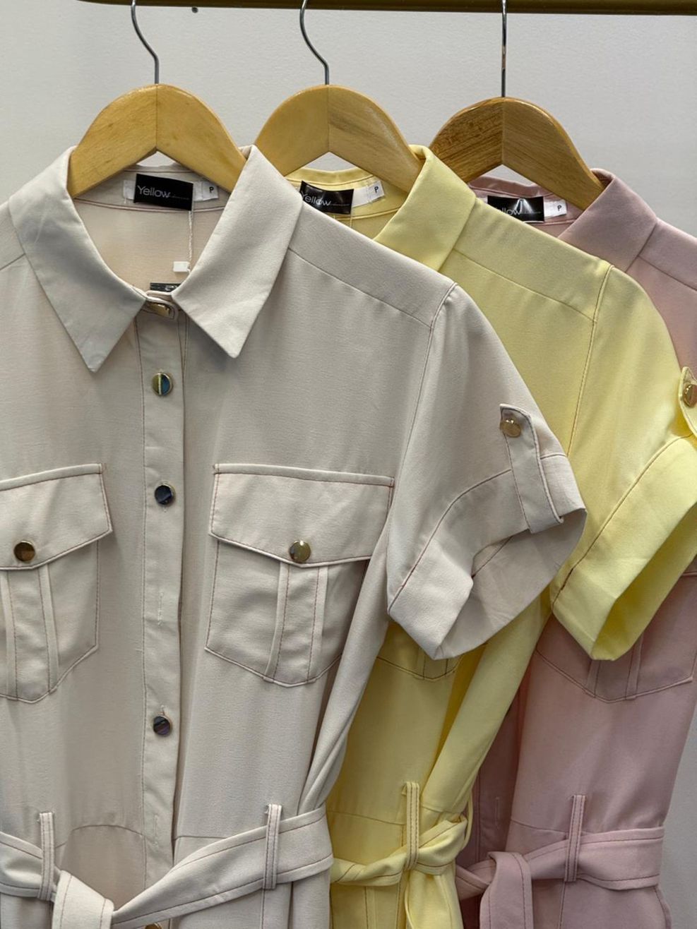 Macaquinho Alfaiataria Estética Utilitária - Amarelo Manteiga