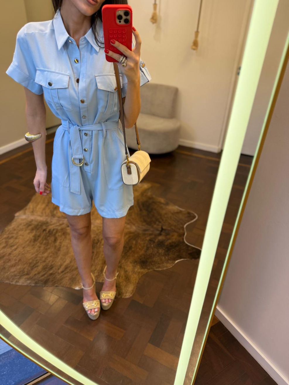 Macaquinho Alfaiataria Estética Utilitária - Azul Bebê