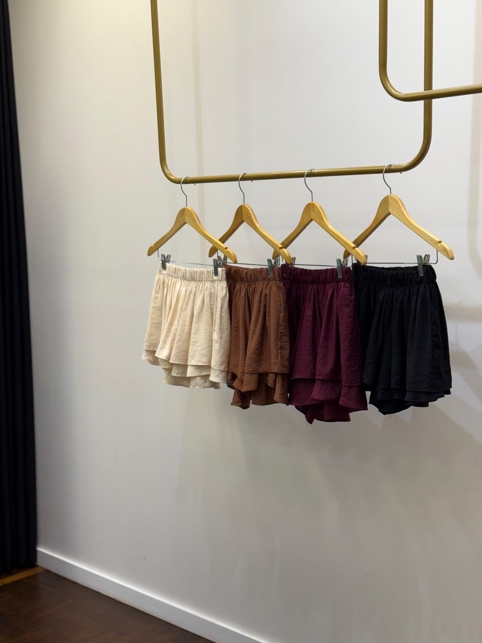 Shorts Camadas Barcelona - Uva