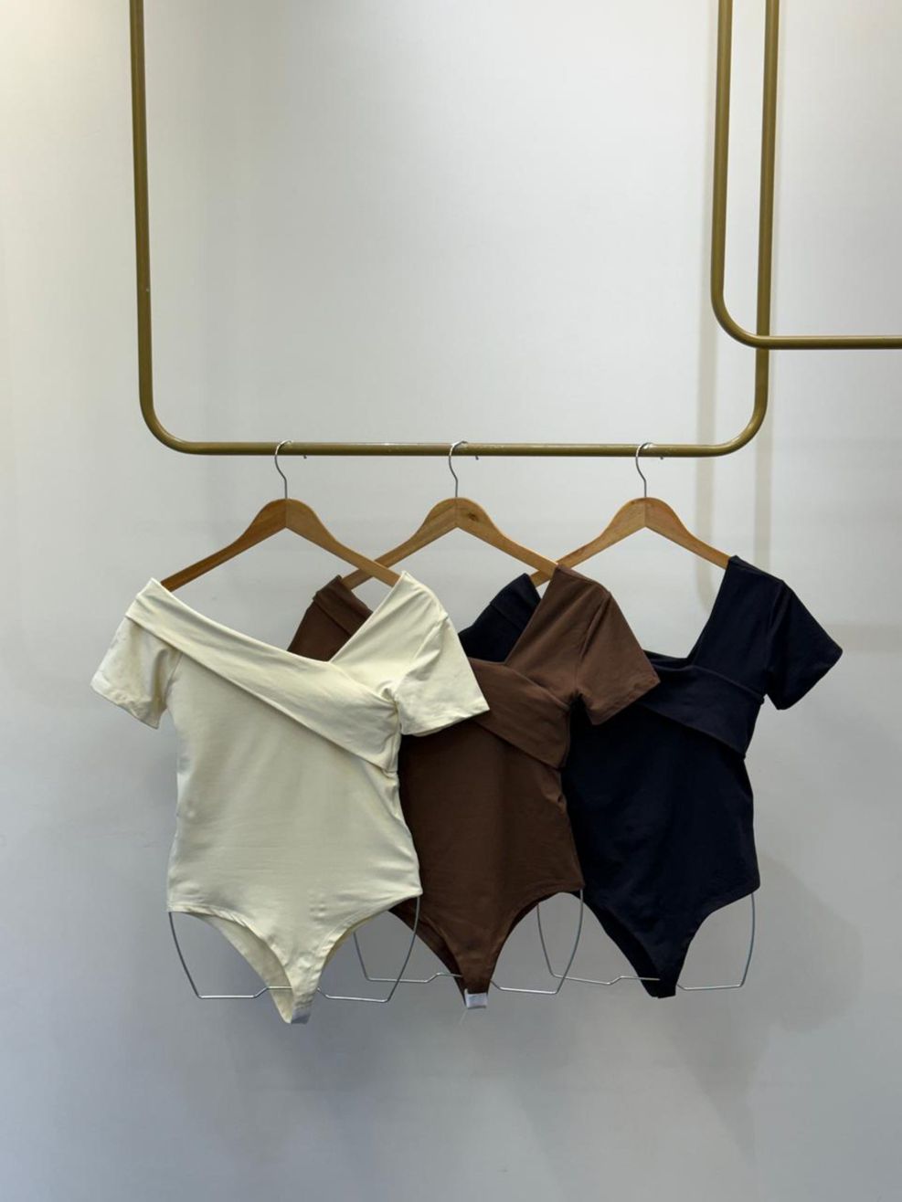 Kit 3 Bodys Decote Assimetria BASICMATCH 