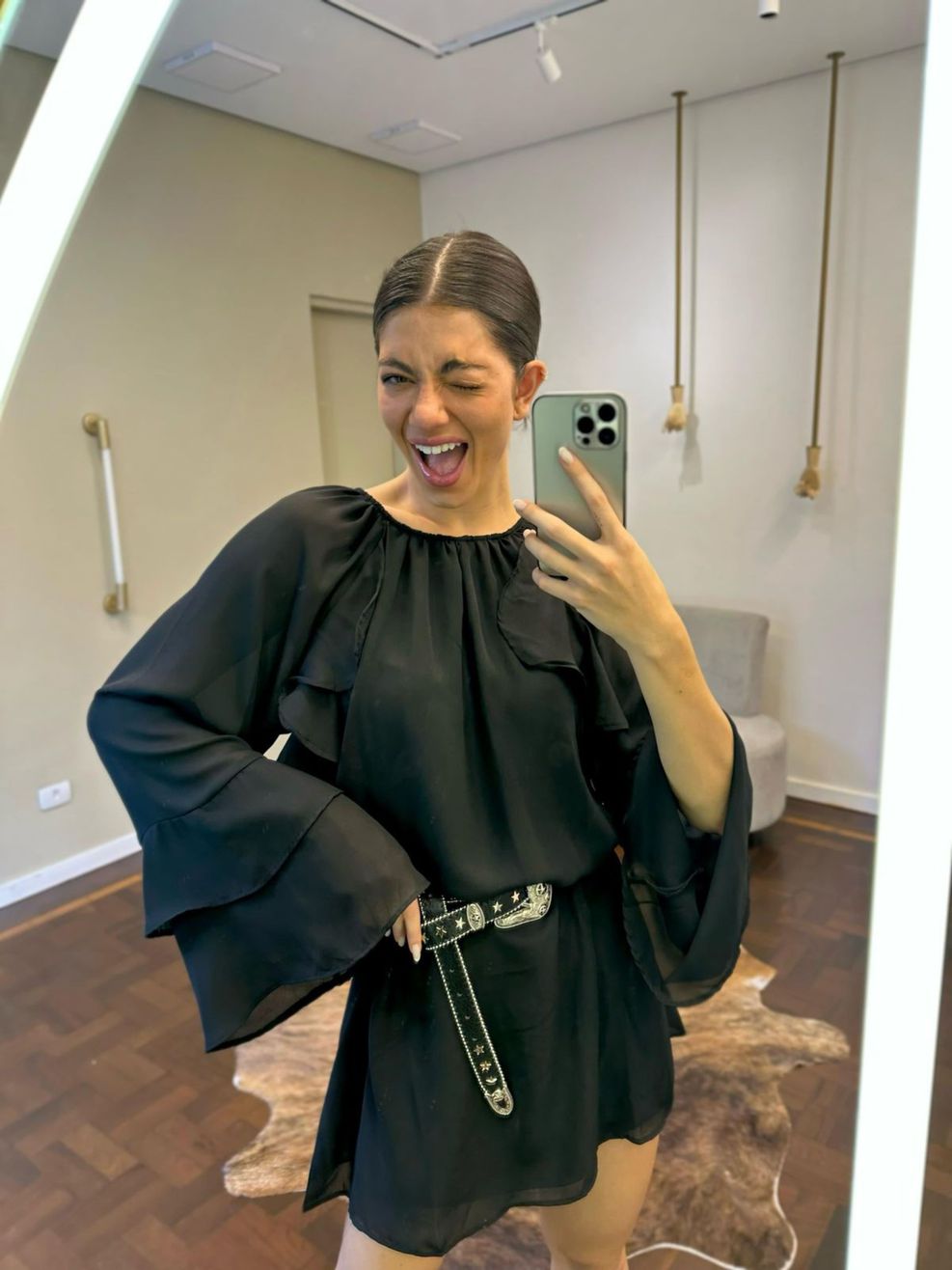 Vestido Curto Fluido Lituânia - Preto