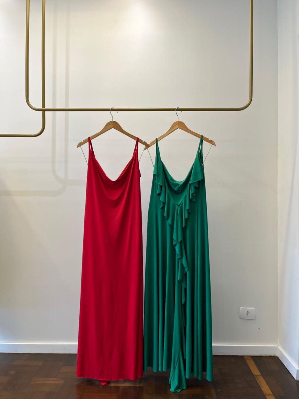 Vestido Decote V Costas Mirabela - Vermelho