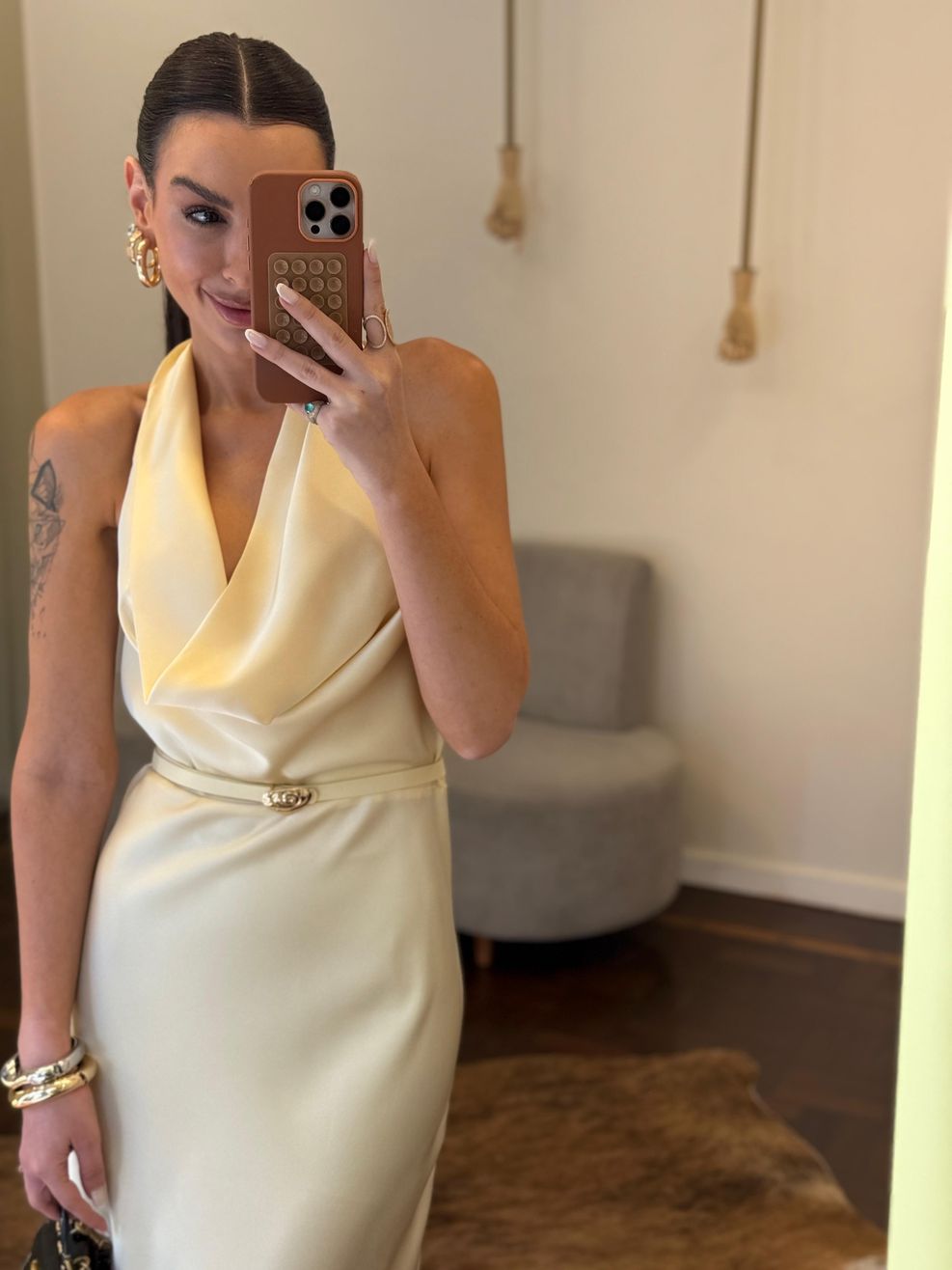 Vestido Cetim Gola Boba Gabriela - Amarelo Manteiga 