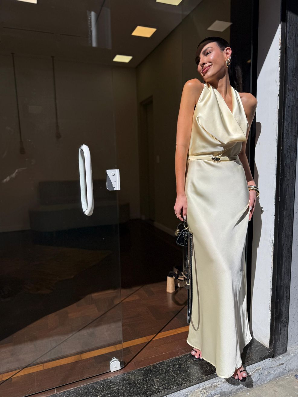 Vestido Cetim Gola Boba Gabriela - Amarelo Manteiga 