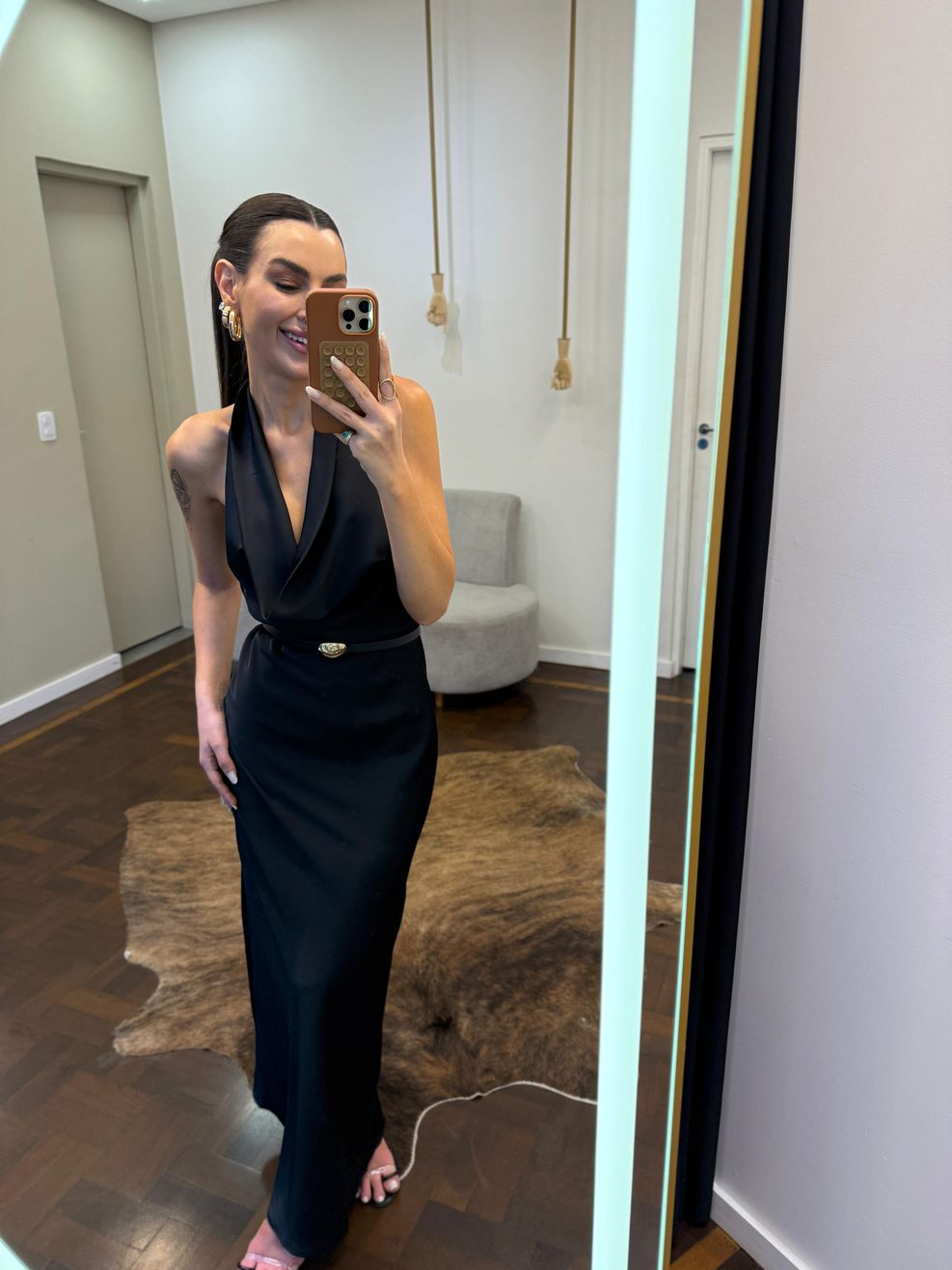 Vestido Cetim Gola Boba Gabriela - Preto 
