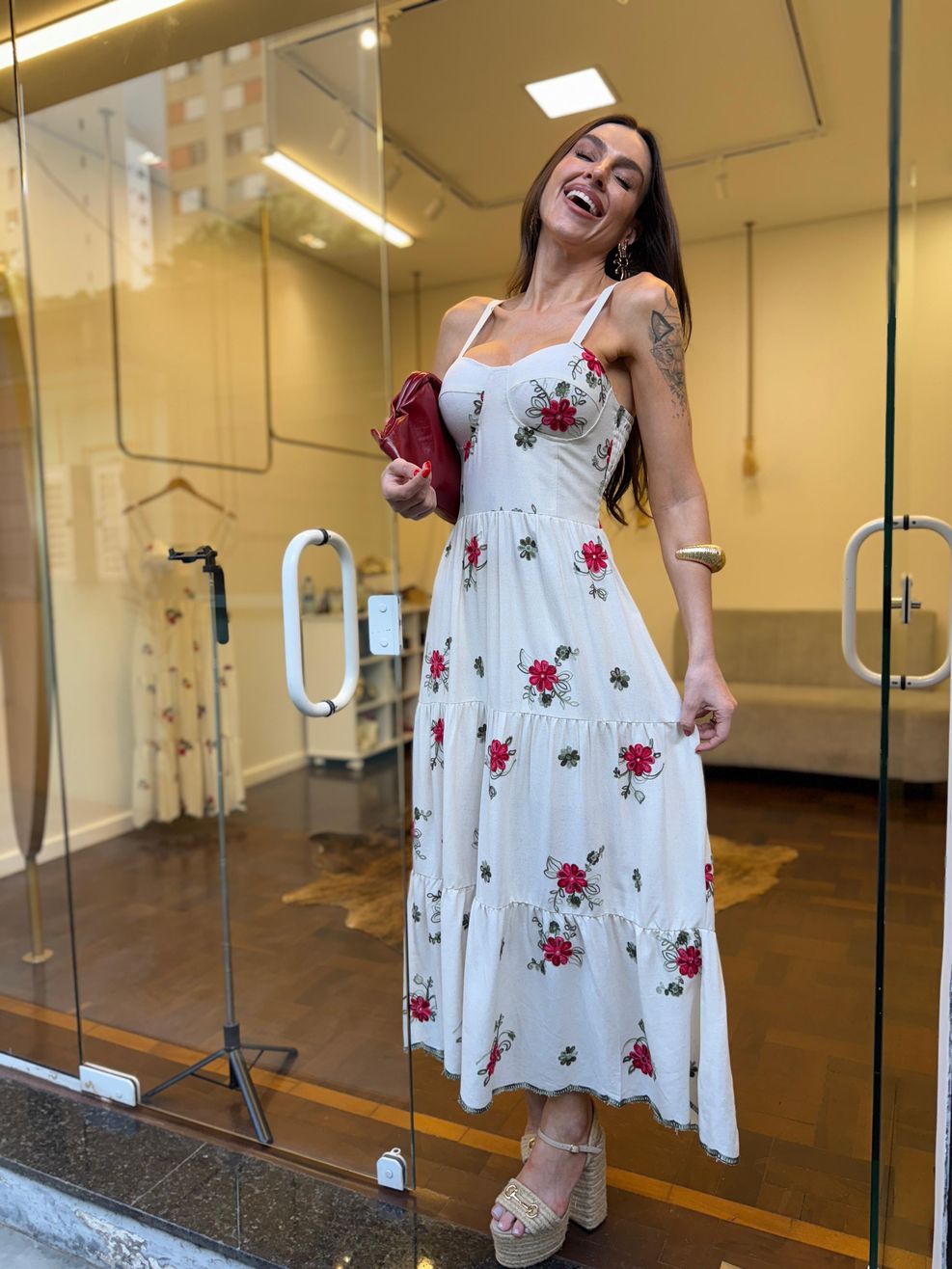 Vestido Linho Meia-Taça Bordado