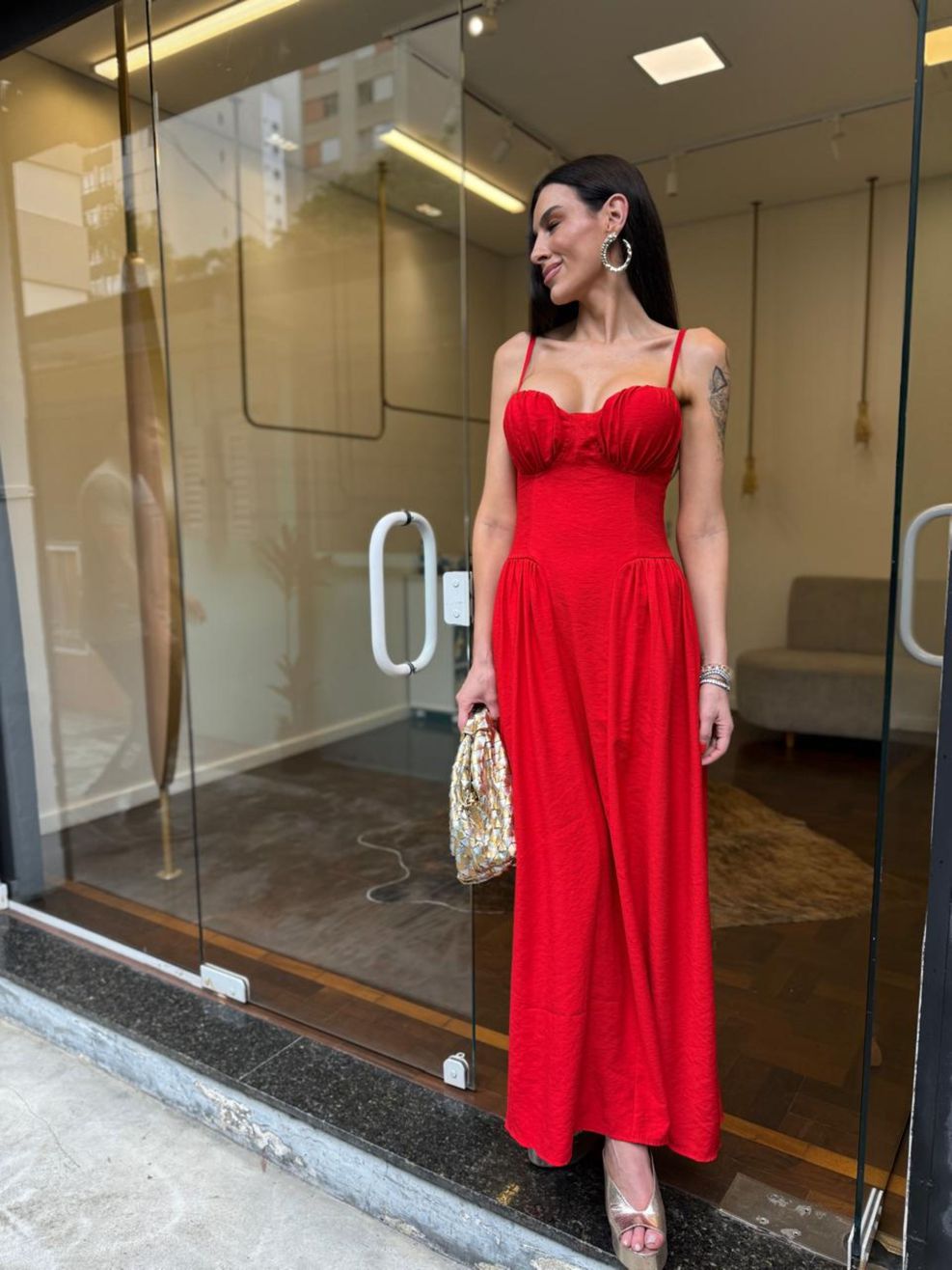 Vestido Taça Drapeada Midi Vermelho