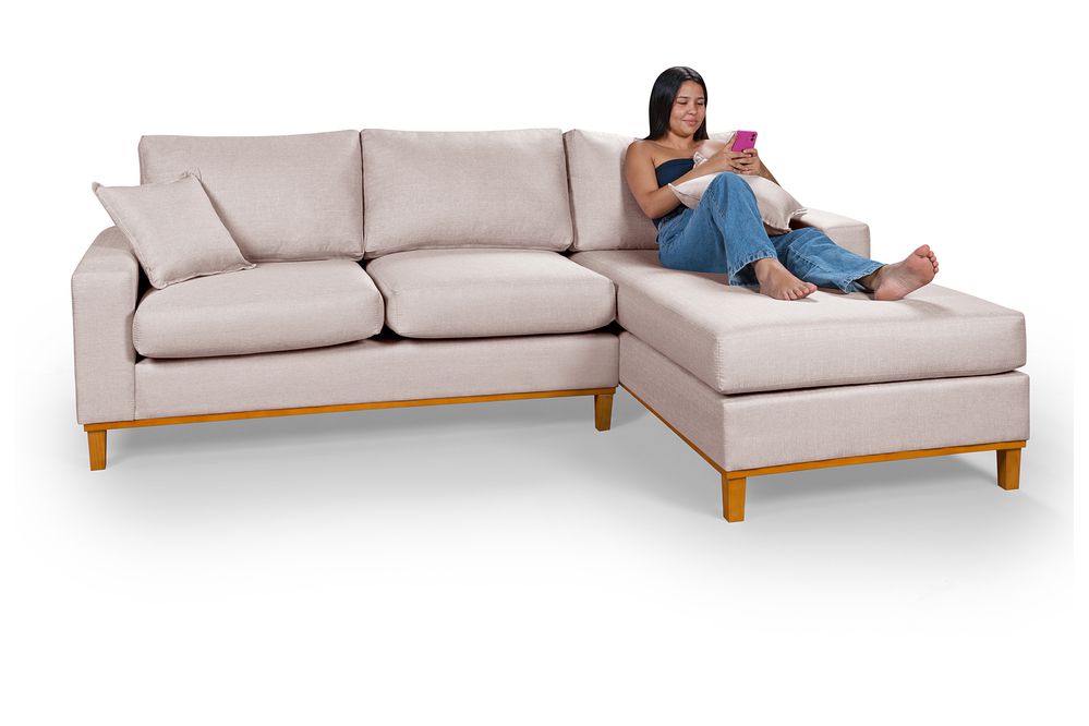 Sofá 3 Lugares 2,44m Living Amsterdã Com Chaise Direito em Linho Champagne