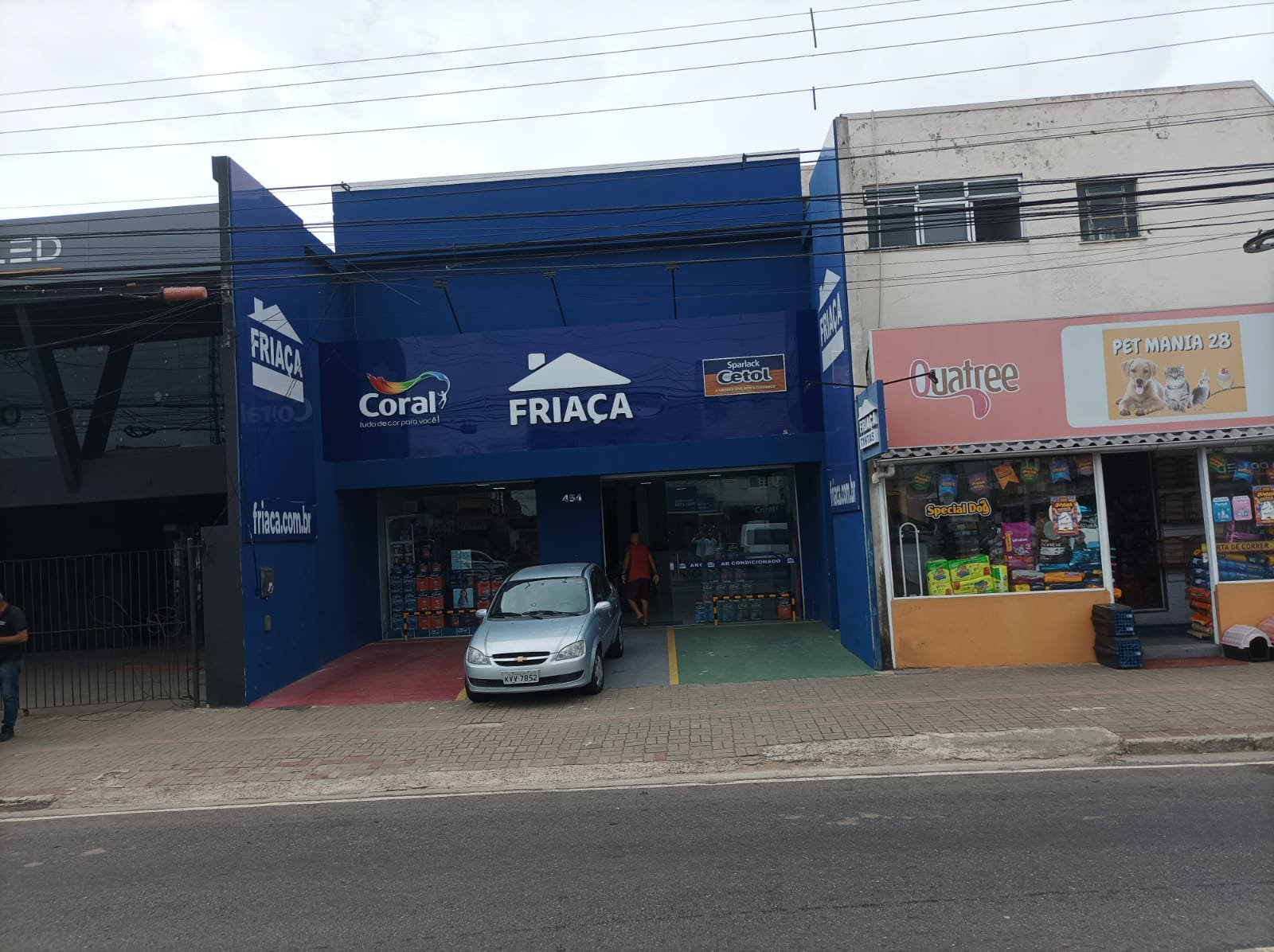 | Friaça Tintas e Materiais de Construção