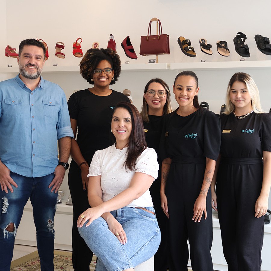 Sandália com tecnologia Wide Fit