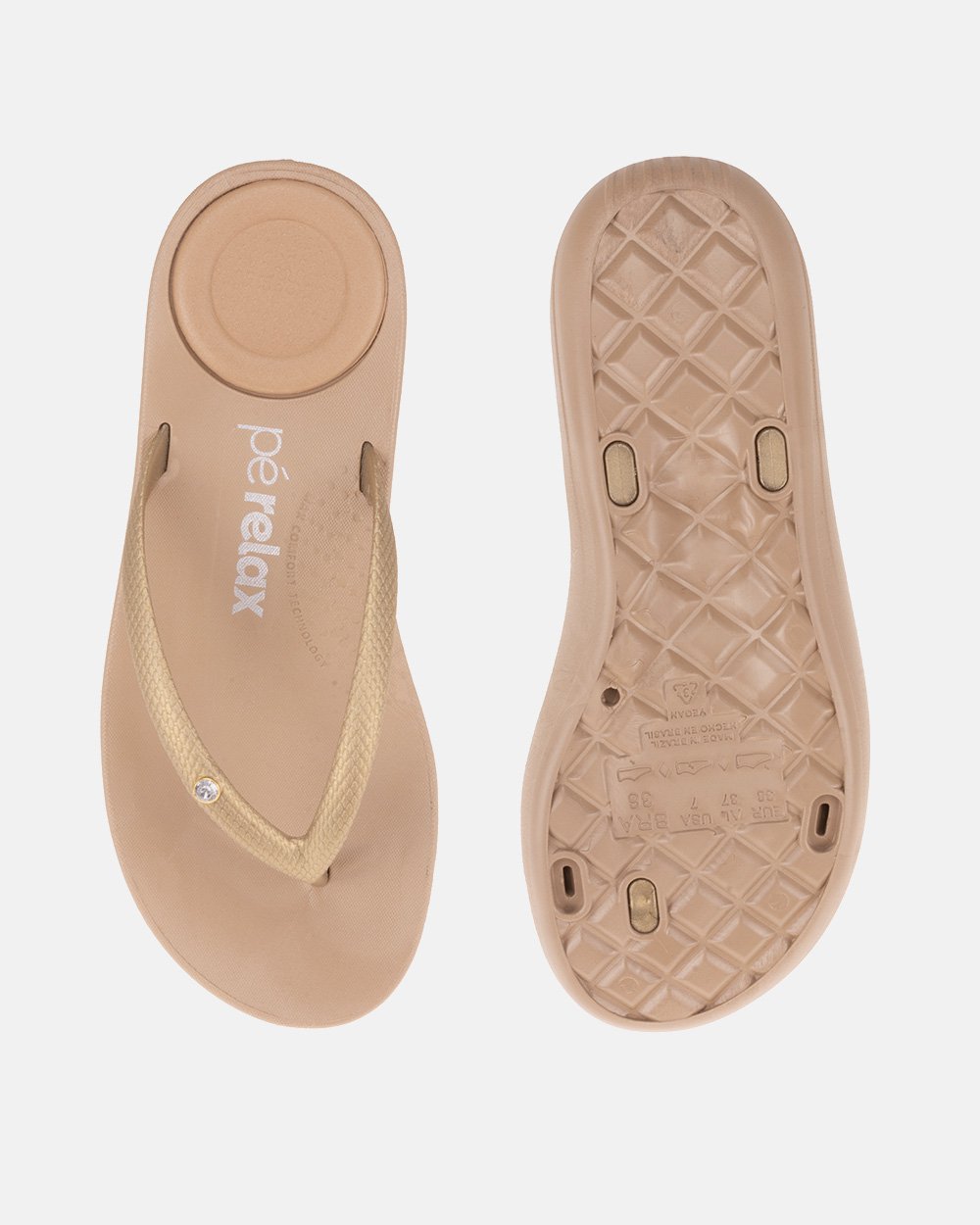 Sandália com tecnologia Wide Fit